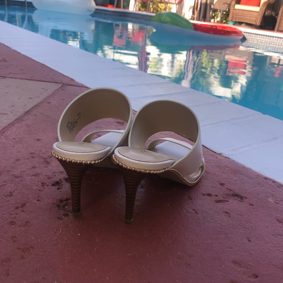 COACH shoes - Picture 2 of 8